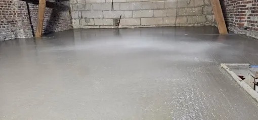 Réalisation de plancher de béton dans structure existante, Compiègne, LCDT La Coopérative des Travaux