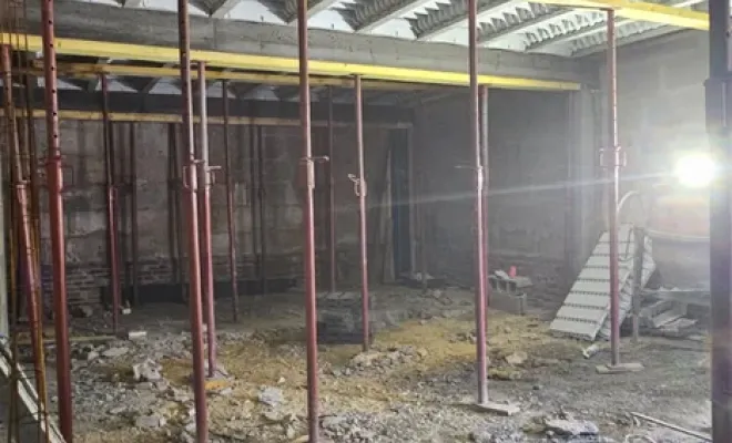 Pose du plancher béton pour la création de logements à Thourotte, Compiègne, LCDT La Coopérative des Travaux