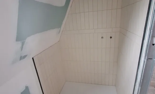 Création de trois salles de bain dans une maison de maître à Compiègne, Compiègne, LCDT La Coopérative des Travaux