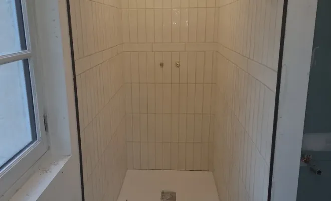 Création de trois salles de bain dans une maison de maître à Compiègne, Compiègne, LCDT La Coopérative des Travaux